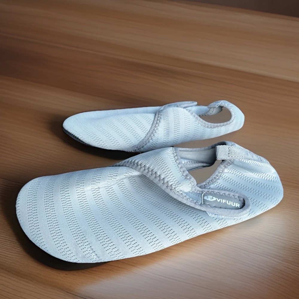 VIFUUR Light Grey Water Shoes Size 38/39 US Size US 7.8-8.5 Women's